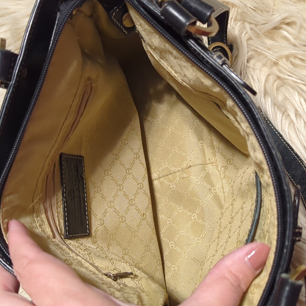 Black leather Etienne Aigner Purse - Picture 8 of 14